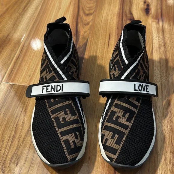 Fendi Sneakers with Box - Picture 2 of 10